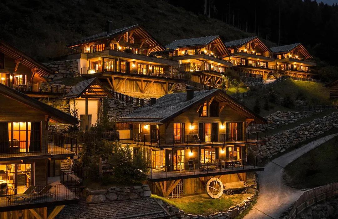 Mons Silva Private Luxury Chalets-1